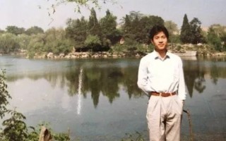 掉队的李彦宏：百度背后的血与泪