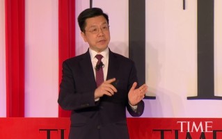 创新工场董事长李开复：有两类工作人工智能无法取代人类
