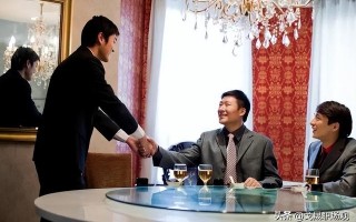在职场，想混出点名堂实属不易，有才能的人要汲取这5点教训