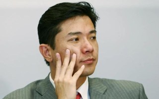 造车，李彦宏才是真不情愿