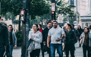 大线索报道：奢侈品到底适不适合玩抖音营销？？