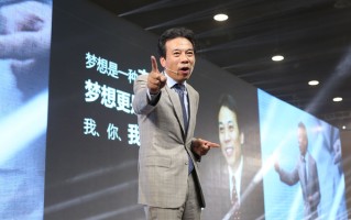 从日薪50万沦落到年薪50万，曾号称“打工皇帝”的唐骏，谁还记得