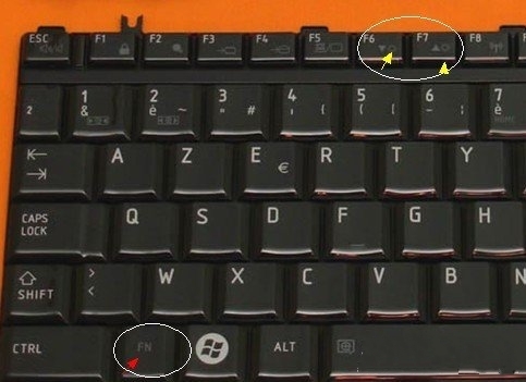 怎么调节电脑屏幕亮度（调整电脑屏幕亮度的最佳方法）-第1张图片-90博客网