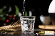 六天蒸发超2700亿！茅台跌落“神坛”，白酒还有空间吗？-第3张图片-90博客网