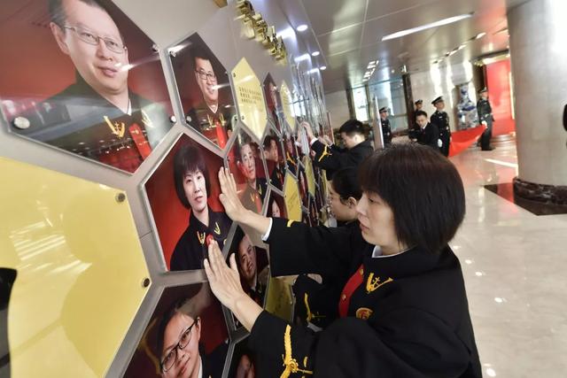 我是中华人民共和国法官，我宣誓......-第8张图片-90博客网