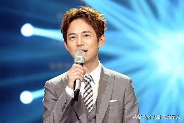 何炅口碑一再下跌，收礼事件、爸爸成被执行人，如今报警都被嘲-第24张图片-90博客网