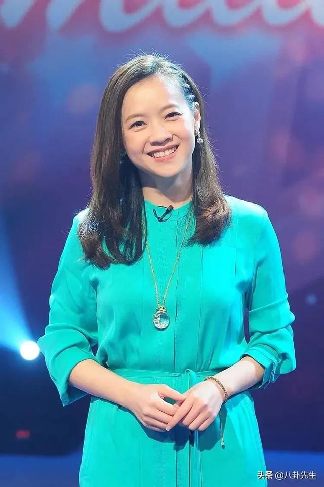 老爸长相一言难尽，女儿却貌美如花，这7对明星父女颜值差好大-第12张图片-90博客网