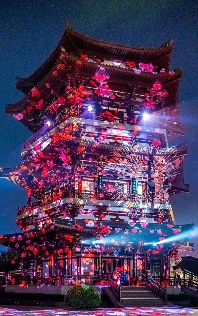 全媒体热议 | 小红书种草，微博达人力荐！这份精彩的演艺指南不容错过-第2张图片-90博客网