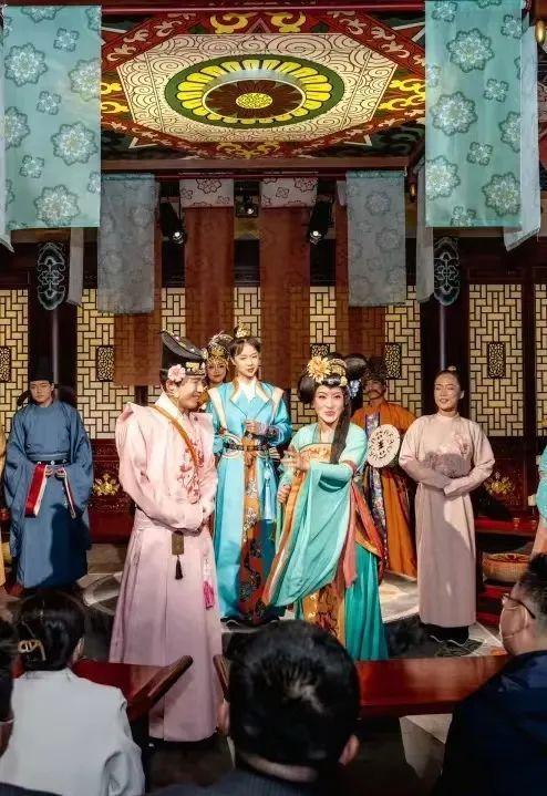 全媒体热议 | 小红书种草，微博达人力荐！这份精彩的演艺指南不容错过-第23张图片-90博客网