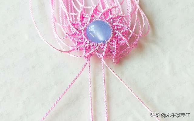 镂空香囊挂件的详细编织图解，步骤太多，保存下来慢慢看哦-第19张图片-90博客网