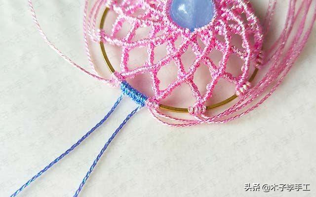 镂空香囊挂件的详细编织图解，步骤太多，保存下来慢慢看哦-第31张图片-90博客网