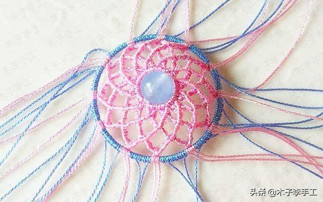 镂空香囊挂件的详细编织图解，步骤太多，保存下来慢慢看哦-第33张图片-90博客网