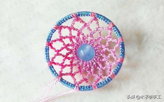 镂空香囊挂件的详细编织图解，步骤太多，保存下来慢慢看哦-第35张图片-90博客网