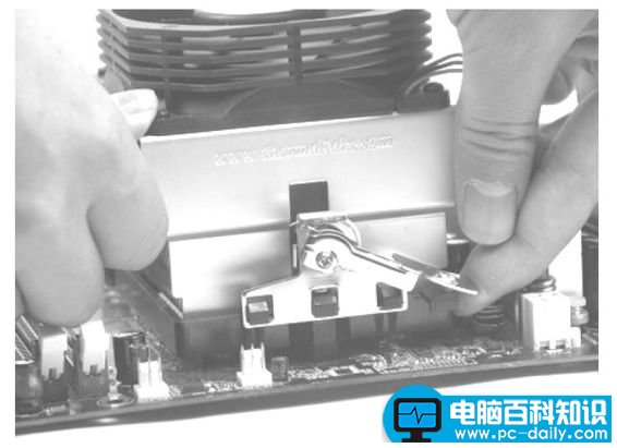 电脑CPU和散热器的安装办法步骤-第5张图片-90博客网