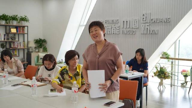 剖析财税政策让企业“轻装前行”,潍坊市妇联巾帼会客厅再开讲-第8张图片-90博客网 剖析财税政策让企业“轻装前行”,潍坊市妇联巾帼会客厅再开讲-第8张图片-90博客网