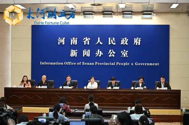 “直播带货”成年轻人求职新选择:大学生求职同比增长约七成-第1张图片-90博客网 “直播带货”成年轻人求职新选择:大学生求职同比增长约七成-第1张图片-90博客网