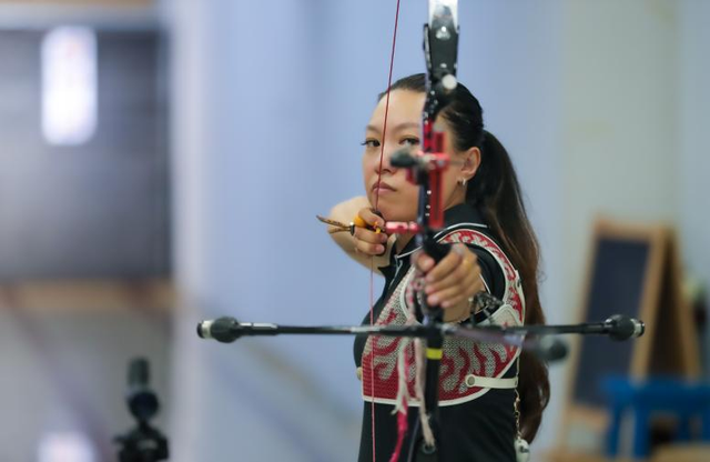 太原“80后”女孩的斜杠生活：上班是法务，工作之余是射箭冠军-第3张图片-90博客网