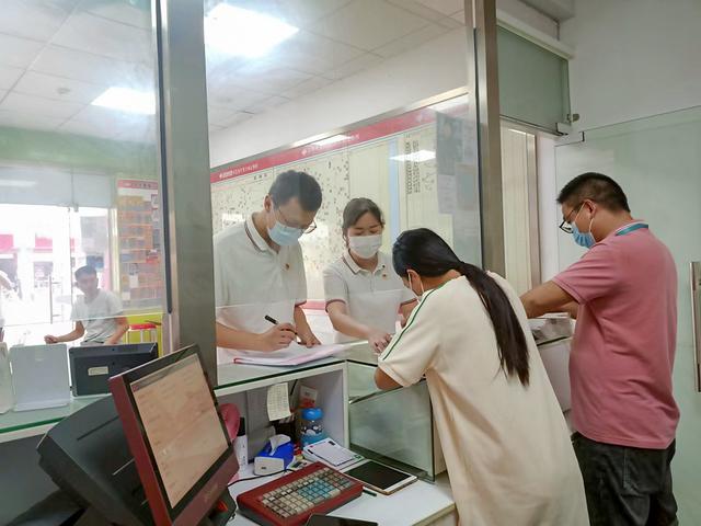情系一线销售员 东莞福彩夏日送清凉-第3张图片-90博客网 情系一线销售员 东莞福彩夏日送清凉-第3张图片-90博客网