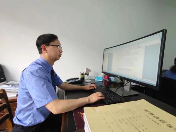 找的“兼职”竟是出售银行卡-第2张图片-90博客网