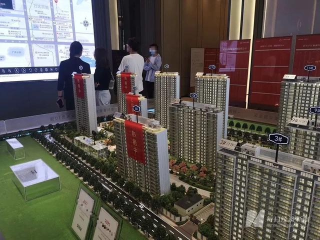 苏州楼市“变调”24小时：前一日销售员奔走狂欢，第二天买房人面临毁约-第3张图片-90博客网