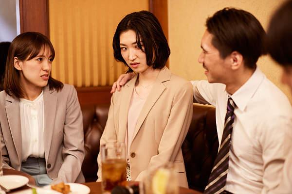 面对客户难缠、劳动纠纷、还有性骚扰……00后这样“整顿”职场-第3张图片-90博客网