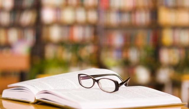 在职场上，学会闭口，不谈以下4个话题-第1张图片-90博客网