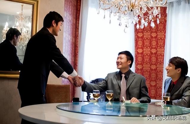 在职场，想混出点名堂实属不易，有才能的人要汲取这5点教训-第1张图片-90博客网