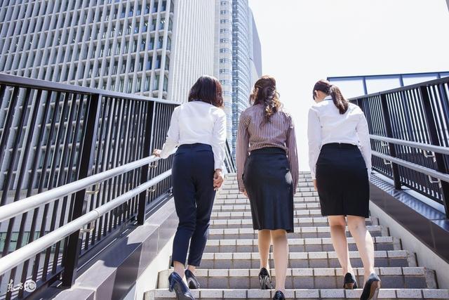 经营人脉有两种捷径，第二种成本最低，适合寒门子弟！-第1张图片-90博客网