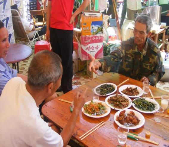 上海54岁鞋店老板，30年日饮2两“好酒”，身体情况令人匪夷所思-第3张图片-90博客网