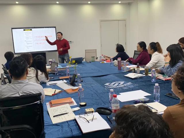 万群哥日记|如何组织小型社群线下活动?-第3张图片-90博客网 万群哥日记|如何组织小型社群线下活动?-第3张图片-90博客网