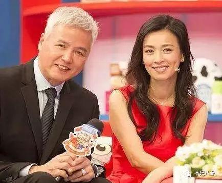 张庭微商老公有了新欢？他们的微商团队也比想象中更恐怖了-第1张图片-90博客网