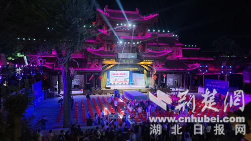 “2021·诗酒房县·魅力西关开街一周年文艺汇演”圆满举办-第1张图片-90博客网